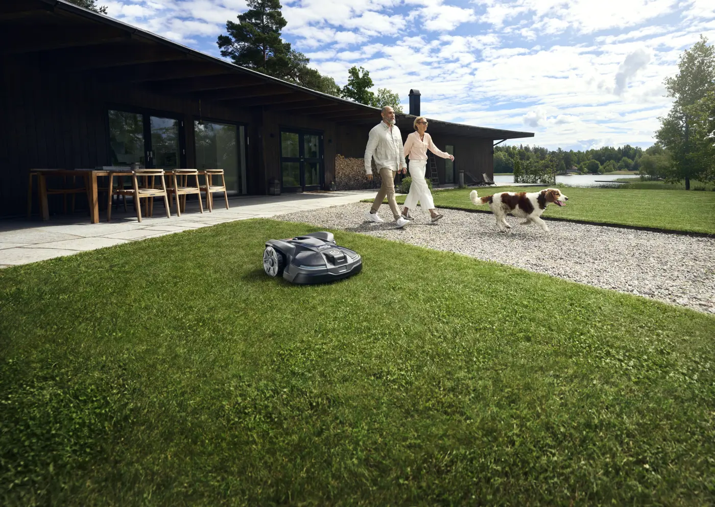 UPPTÄCK FRIHETEN MED AUTOMOWER